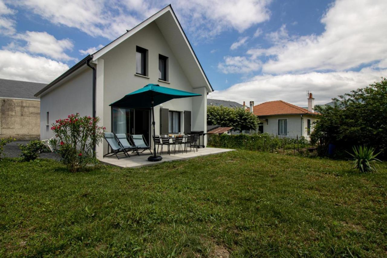 Gite L'Angelique Fleurs Des Pyrenees Argeles-Gazost Exterior photo